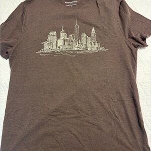 Banana Republic Brown NYX Cityscape Tee Men’s Large
